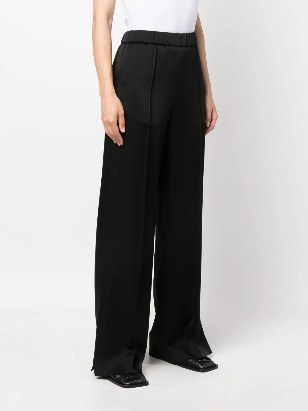 05 Aw 30 Relaxed Trousers