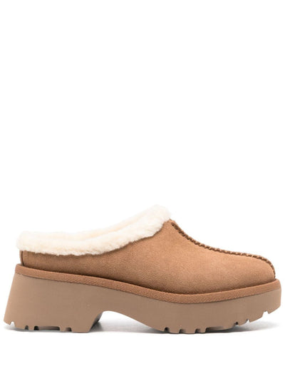 Woman New Heights Cozy Clog Shoes