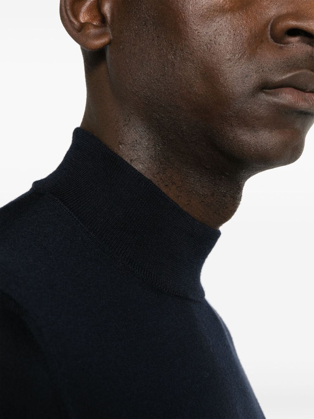 Turtleneck Sweather Modern