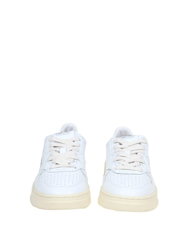 Sneakers In Pelle Colore Bianco E Turchese