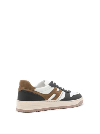 Sneakers In Pelle Bianca E Nera