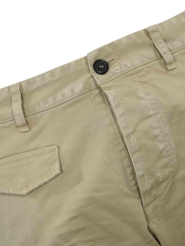 Pantaloni Chino Con Strappi