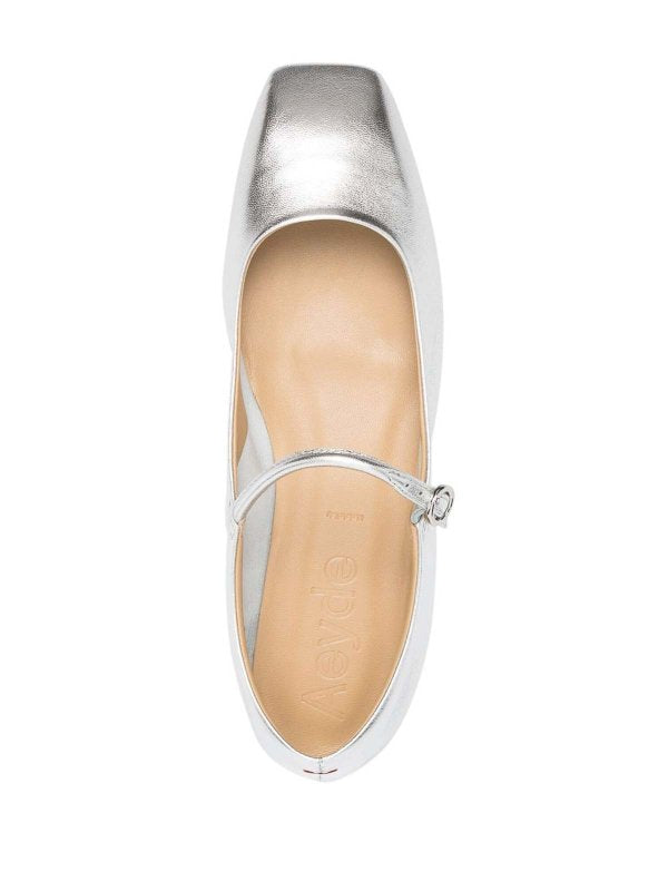 Ballerina In Pelle