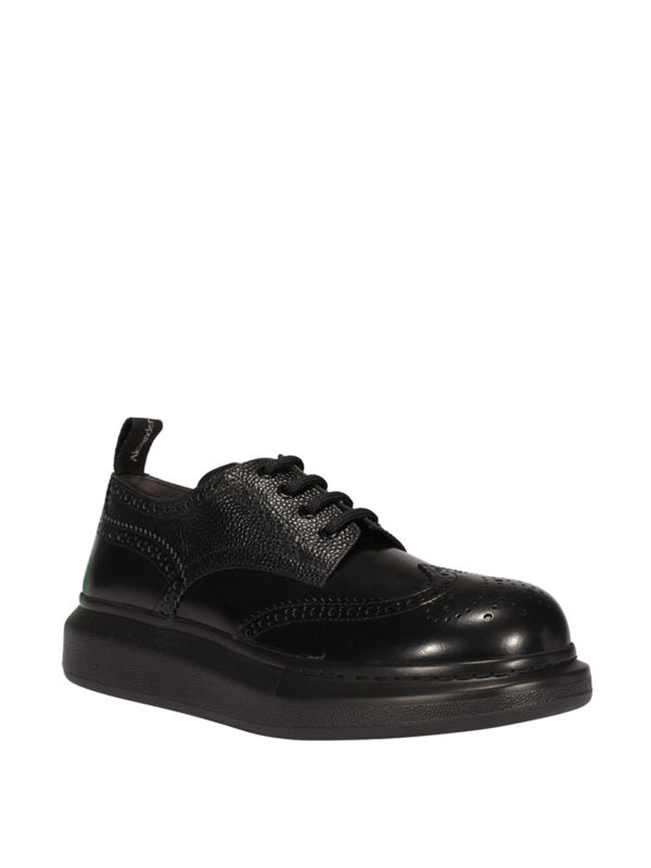 Stringate In Pelle Nera Con Dettaglio Brogue